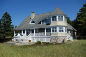 8245 Sturgeon Bay Drive
