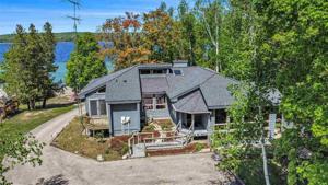 3850 Lakeshore Road