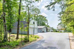 8876 Paradise Trail