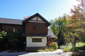 01690-1A E Strasse Unit 1A