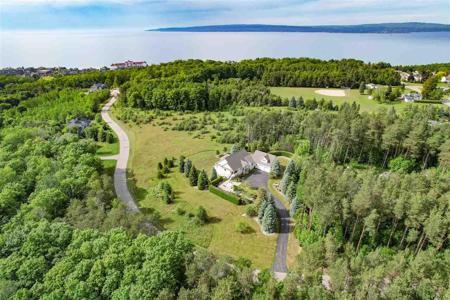 3238 Vineyard Court