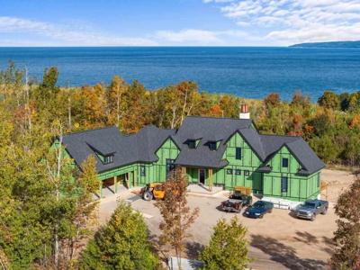 4688 Sunset View Lane