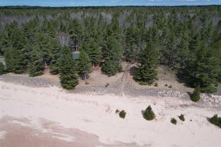 W Top O' The Lake Road