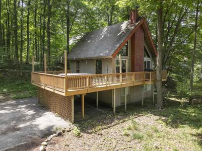 5343 Golfview Drive