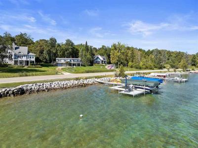 5534 Lakeshore Road