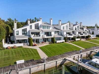 526 E Bay Street Unit 11