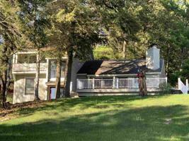 1261 Pinetree Trail