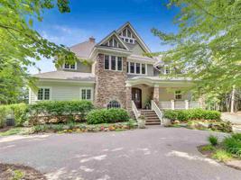 5692 Pine Ridge Court