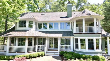 248 Meadows Lane