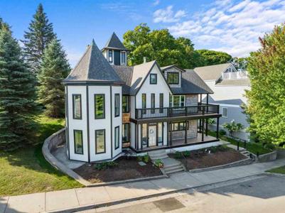 120 E Lake