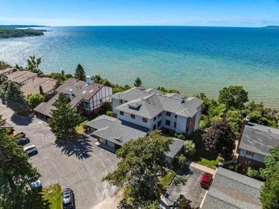 1142 Charlevoix Ave. Unit 3