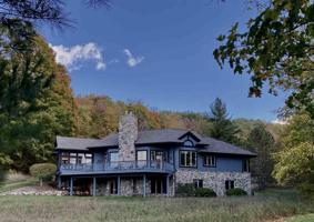 1100 Ridgeline Drive