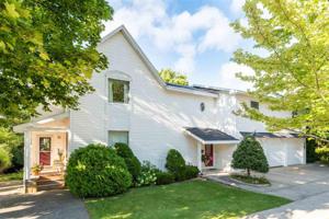 410 W Lake Street
