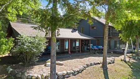 3828 Hemingway Road
