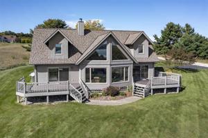 5585 Ridgelands Road