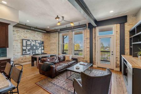 152 River Street Unit 2