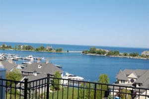 3700 Cliffs Drive Unit 108