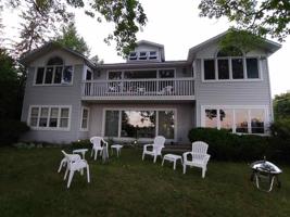 110 W Bluff Street