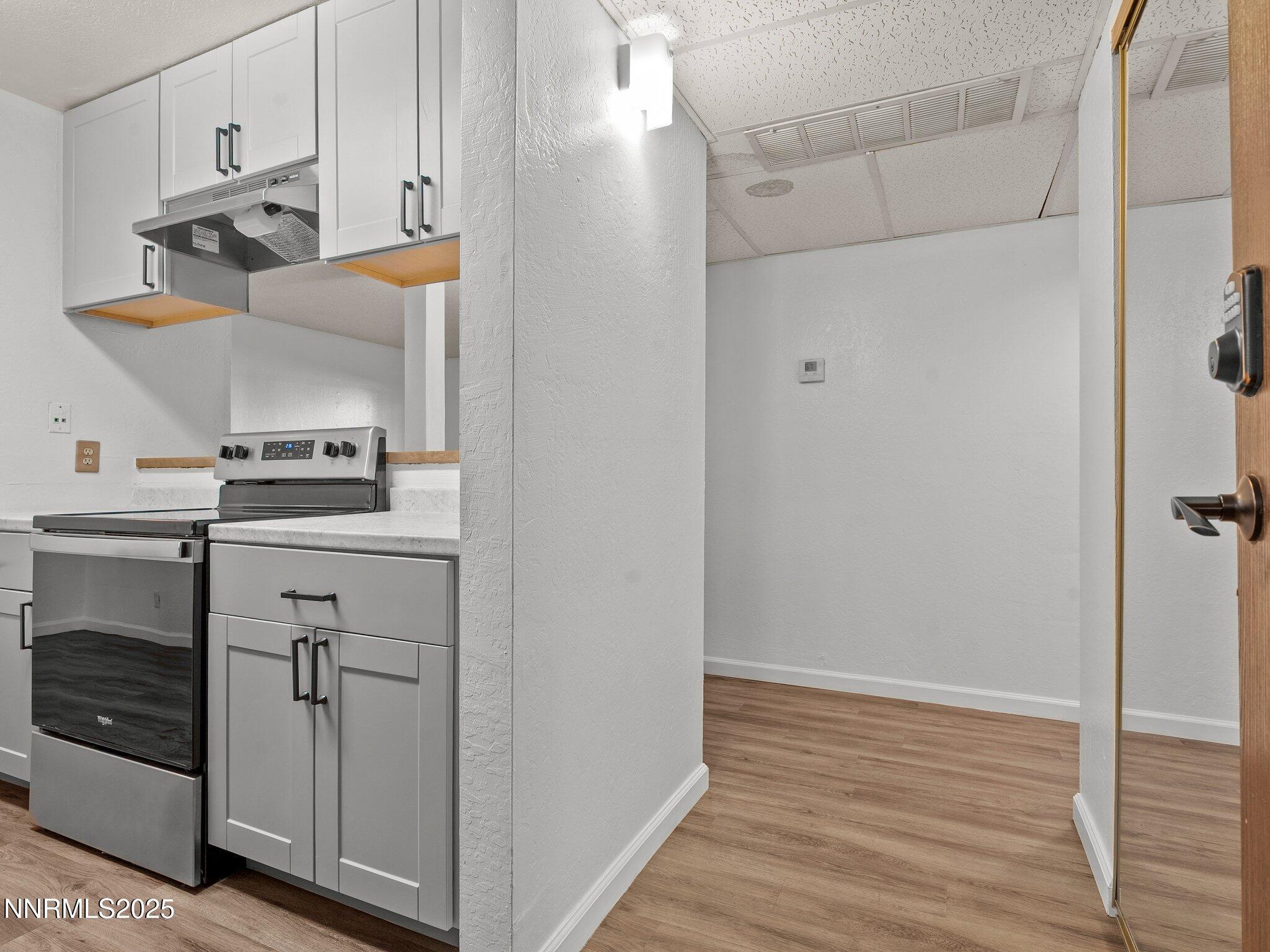 Image 2: 2955 Lakeside Dr-Unit 111-101