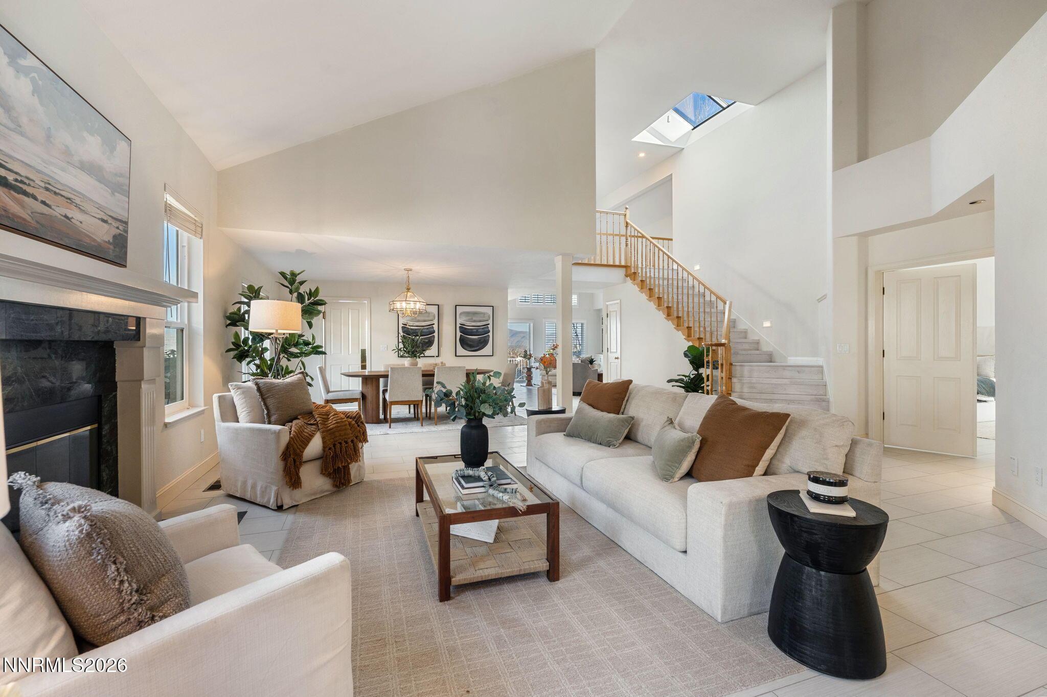 Image 1: 13-web-or-mls-DSC01028