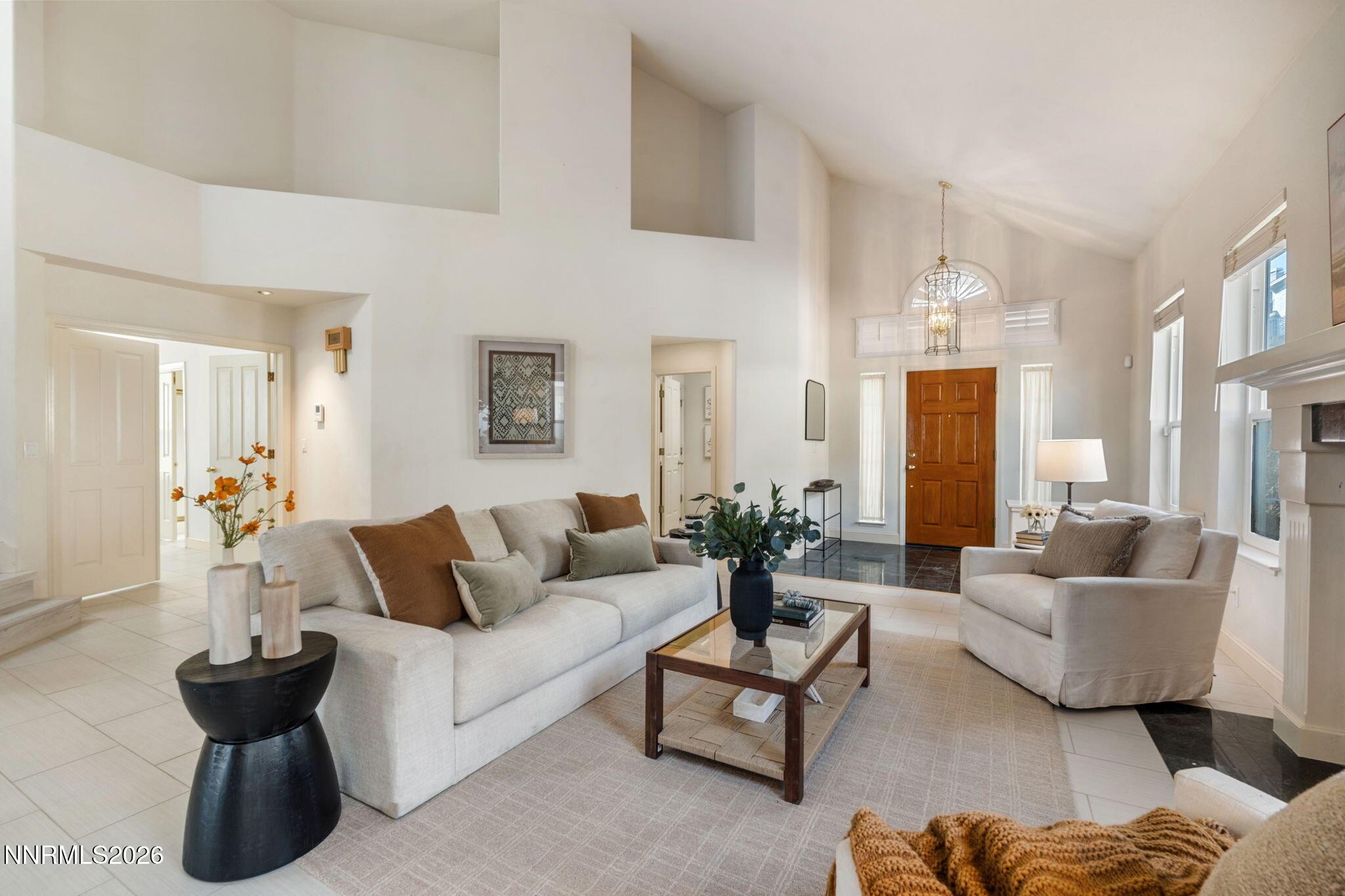 Image 4: 11-web-or-mls-DSC01033