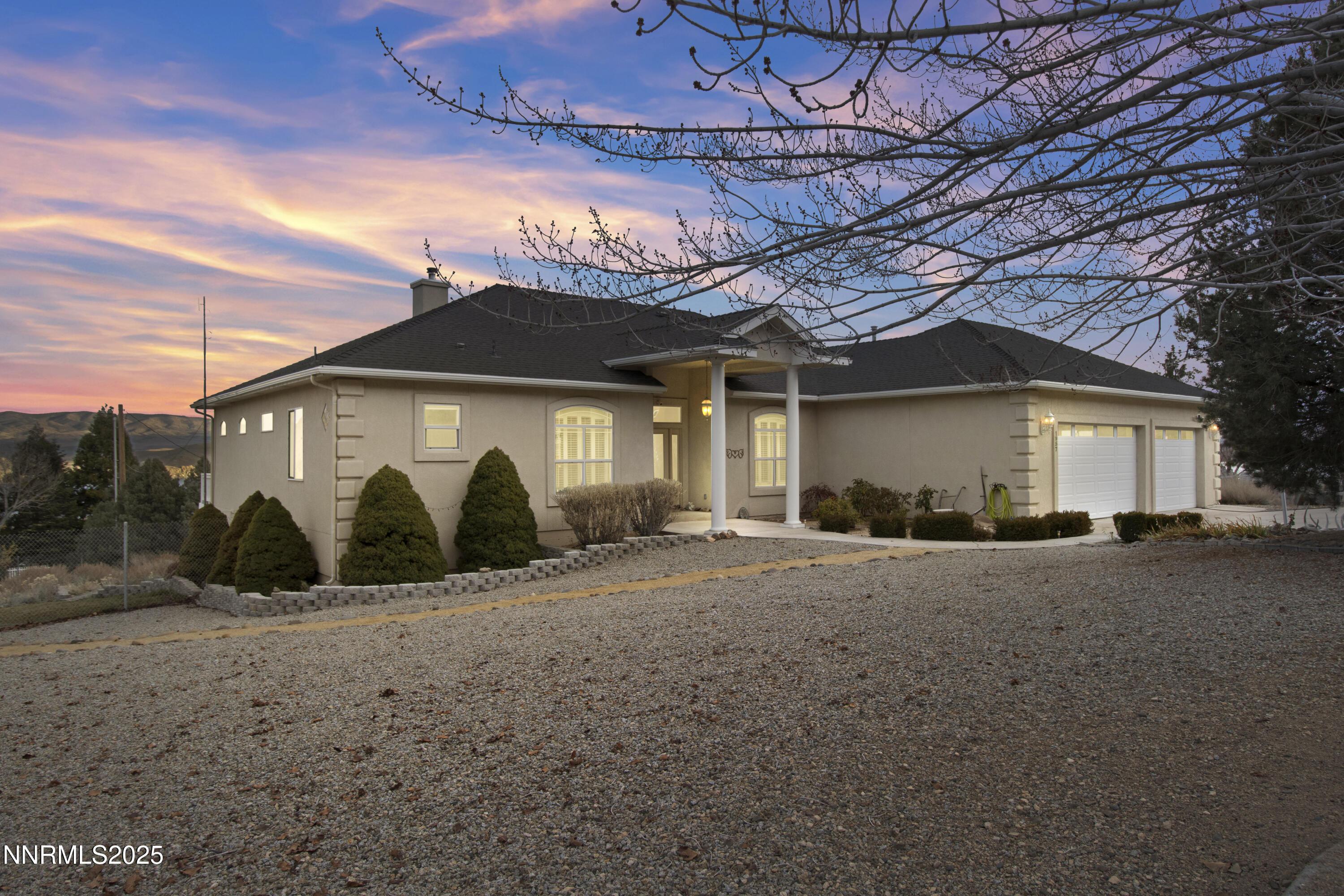 Image 1: 1957 Eureka St 07