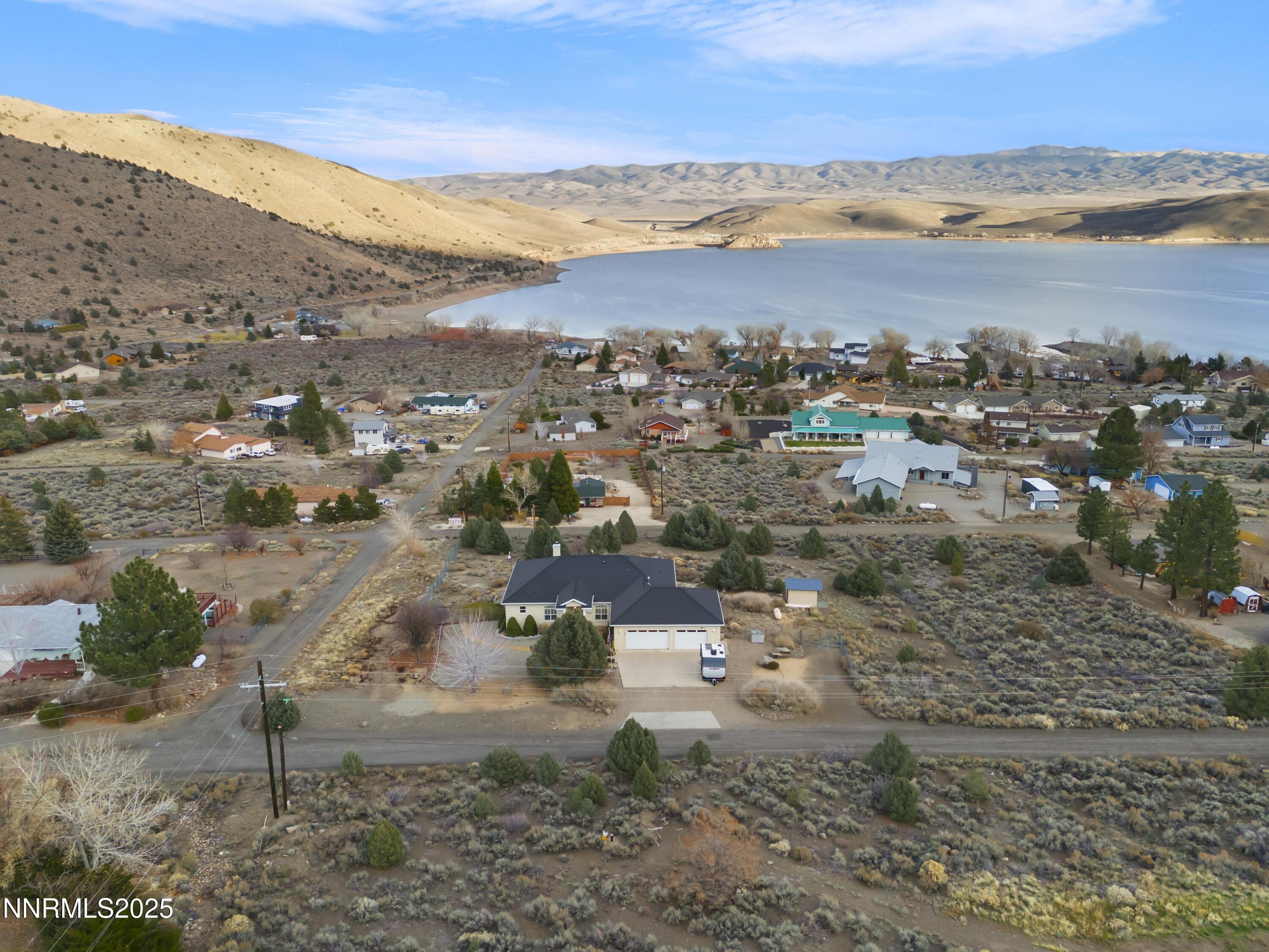 Image 3: 1957 Eureka St 57