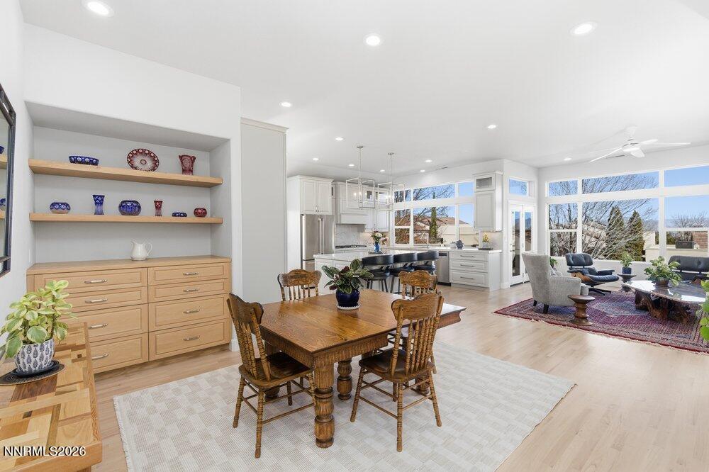 Image 4: 2556 Edgerock Rd