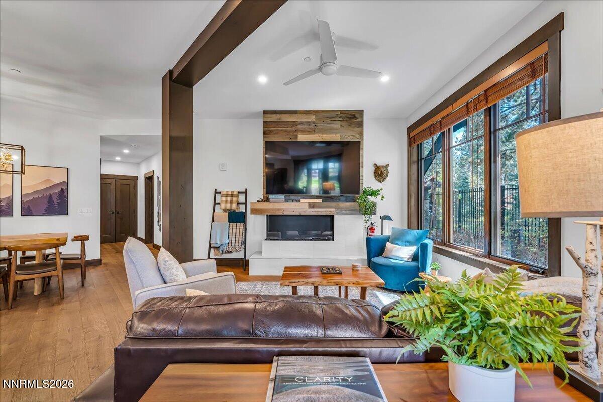 Image 2: Living Room