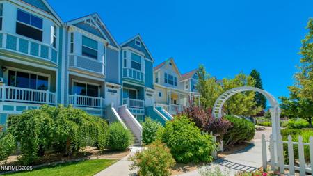 225 Gramercy Lane