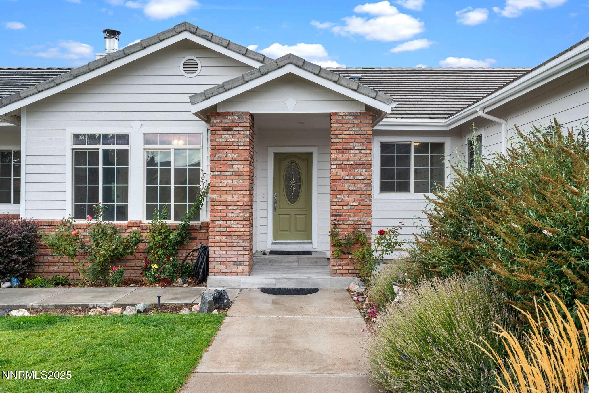 Image 2: 5-web-or-mls-DSC05375