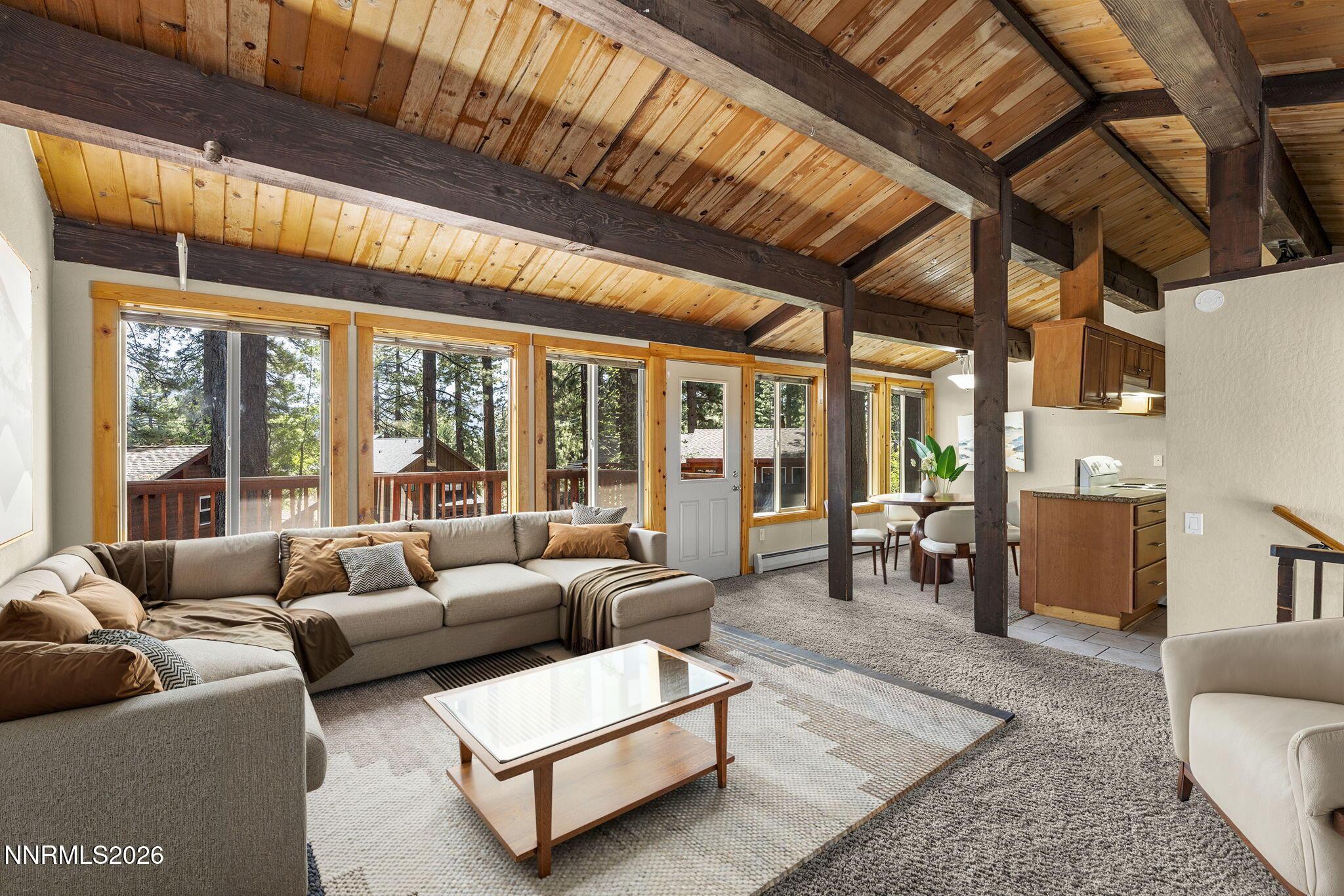 Image 3: 8-web-or-mls-702_College_Dr_#79_Living_D