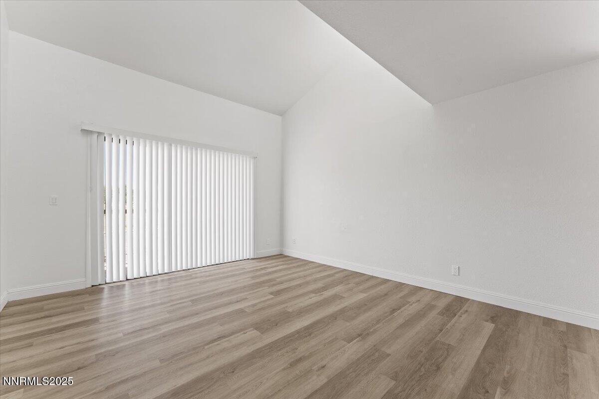 Image 4: 04-2700 Plumast Street Unit 323 Reno NV