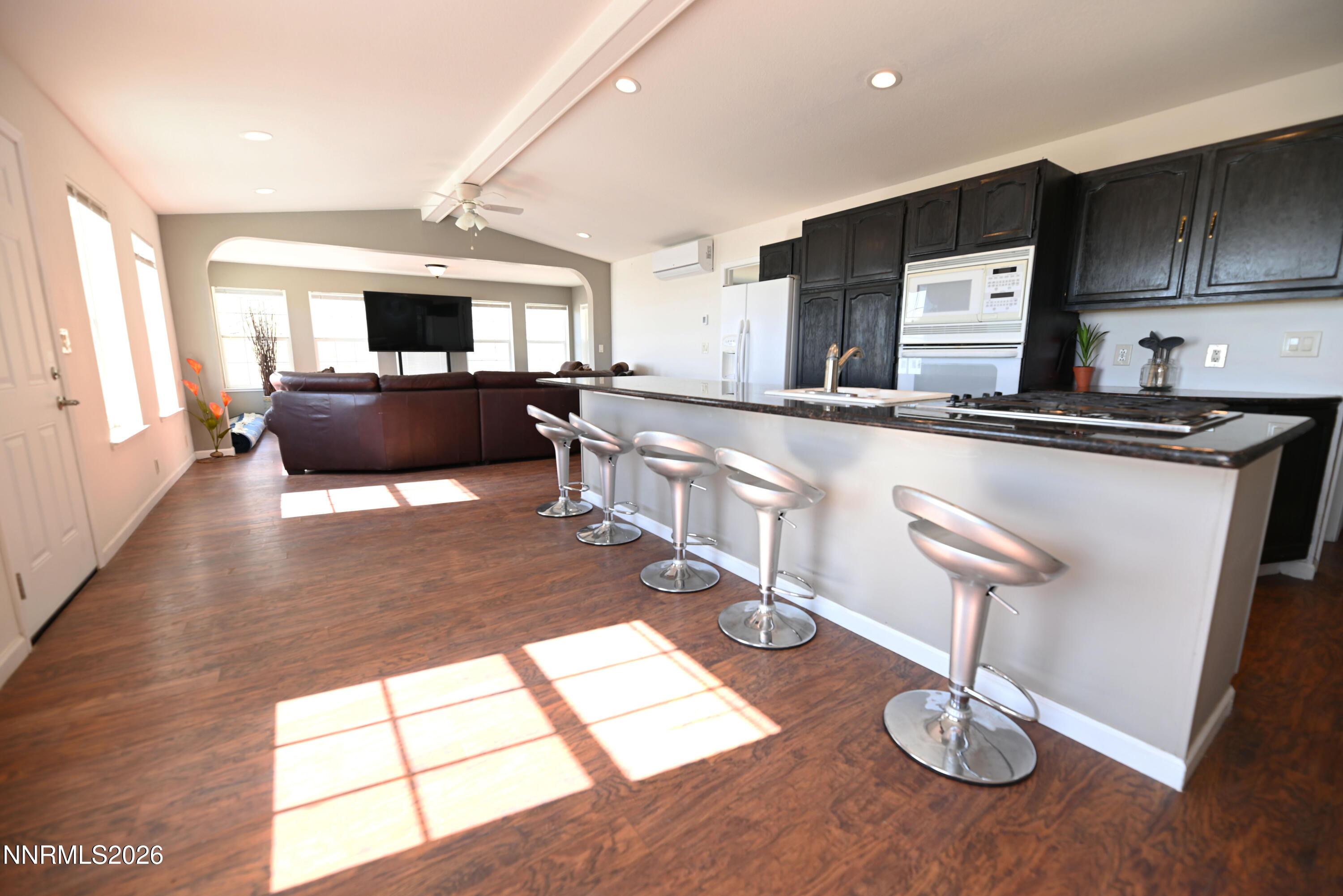 Image 4: DSC_4214 copy