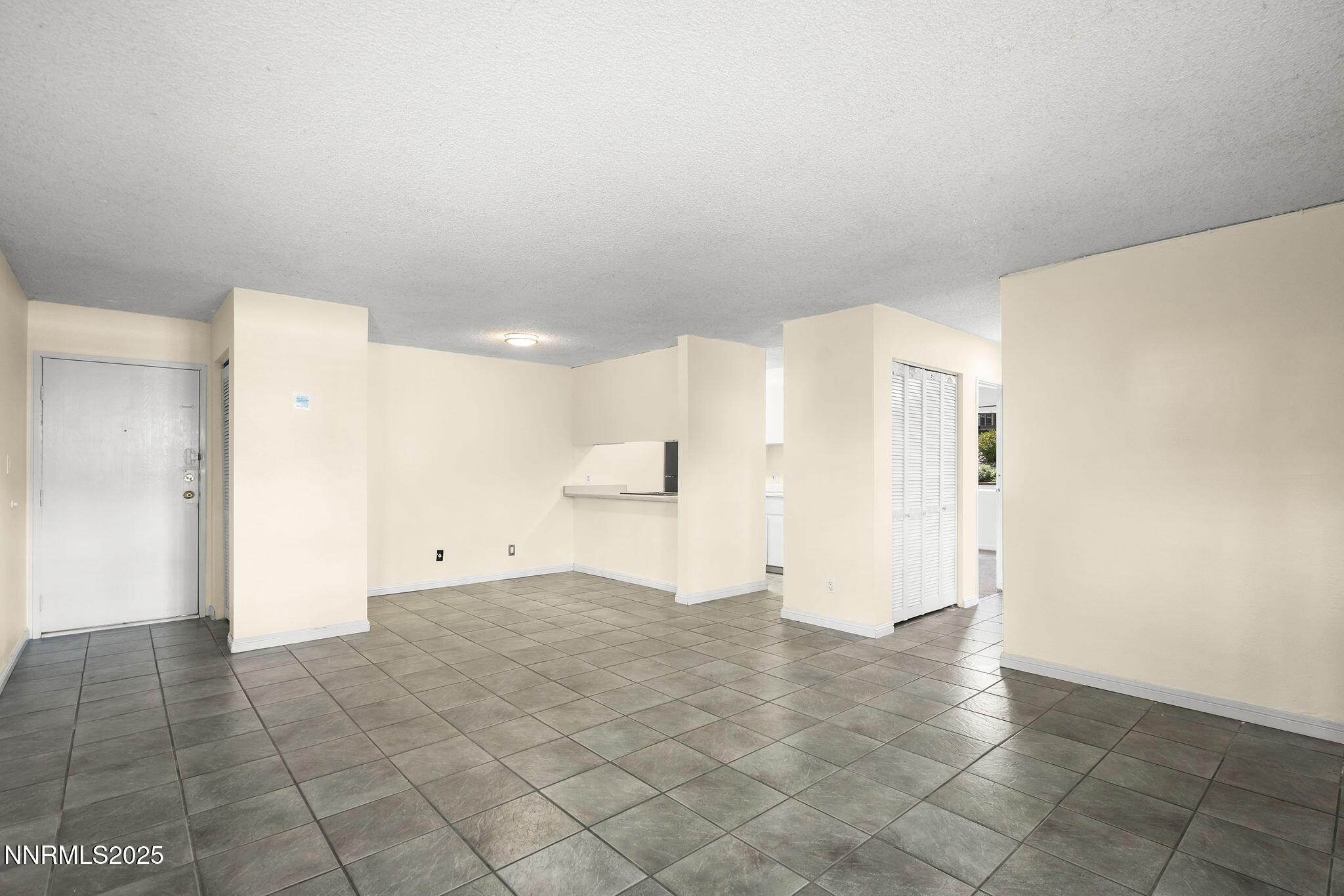 Image 3: 8-web-or-mls-_DSC1023