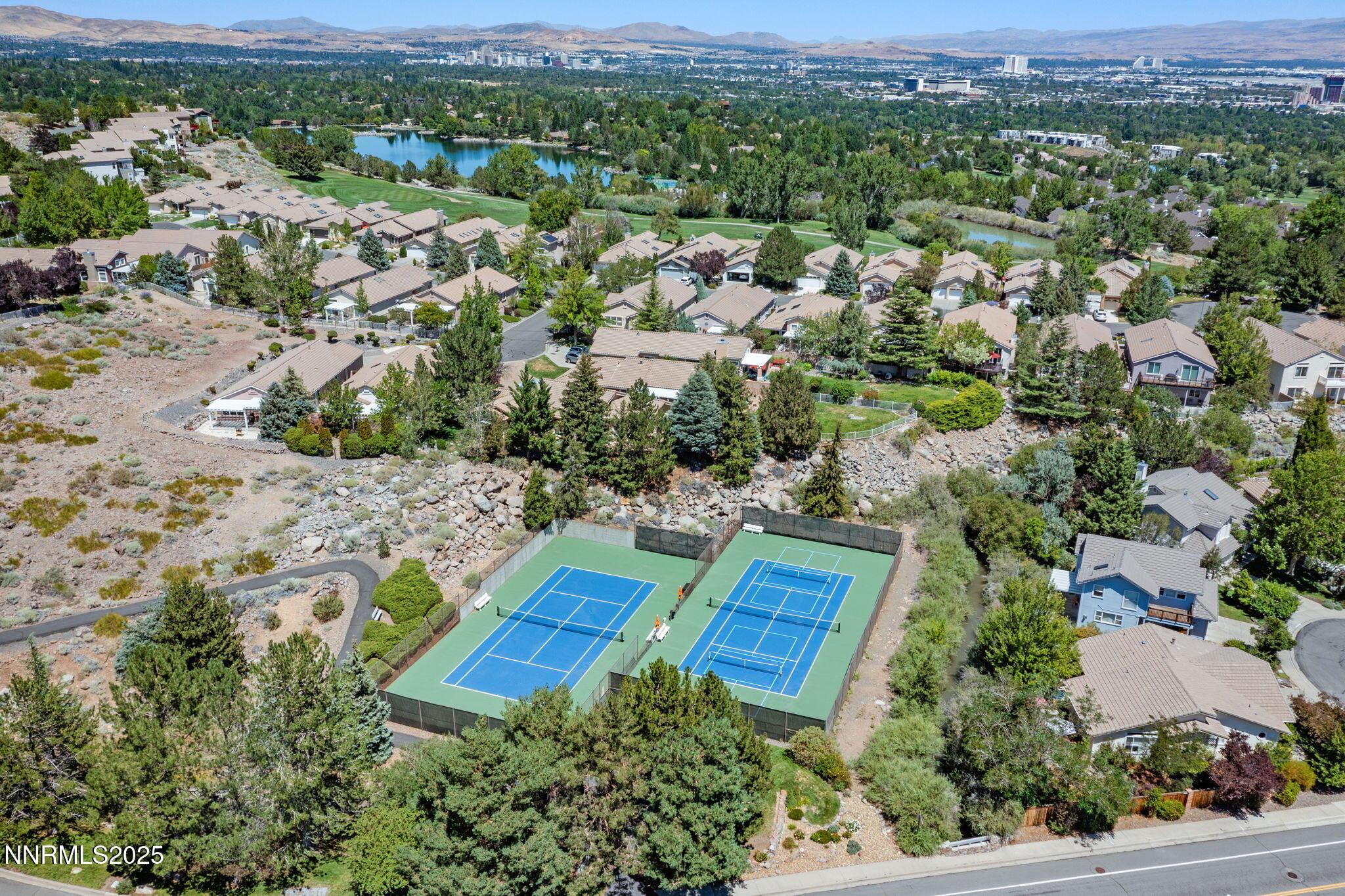 Image 2: Tennis Courts