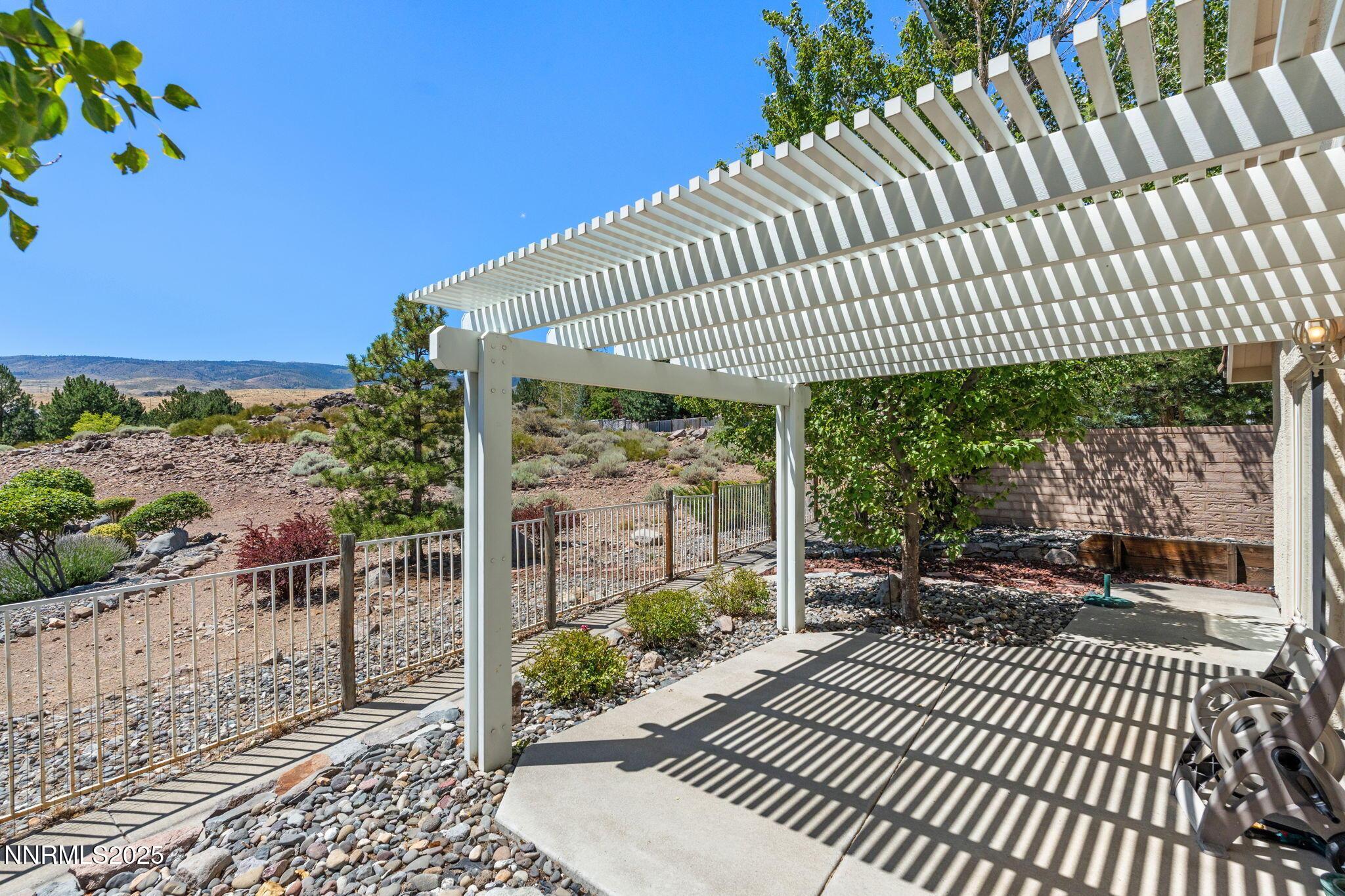 Image 3: Covered Patio
