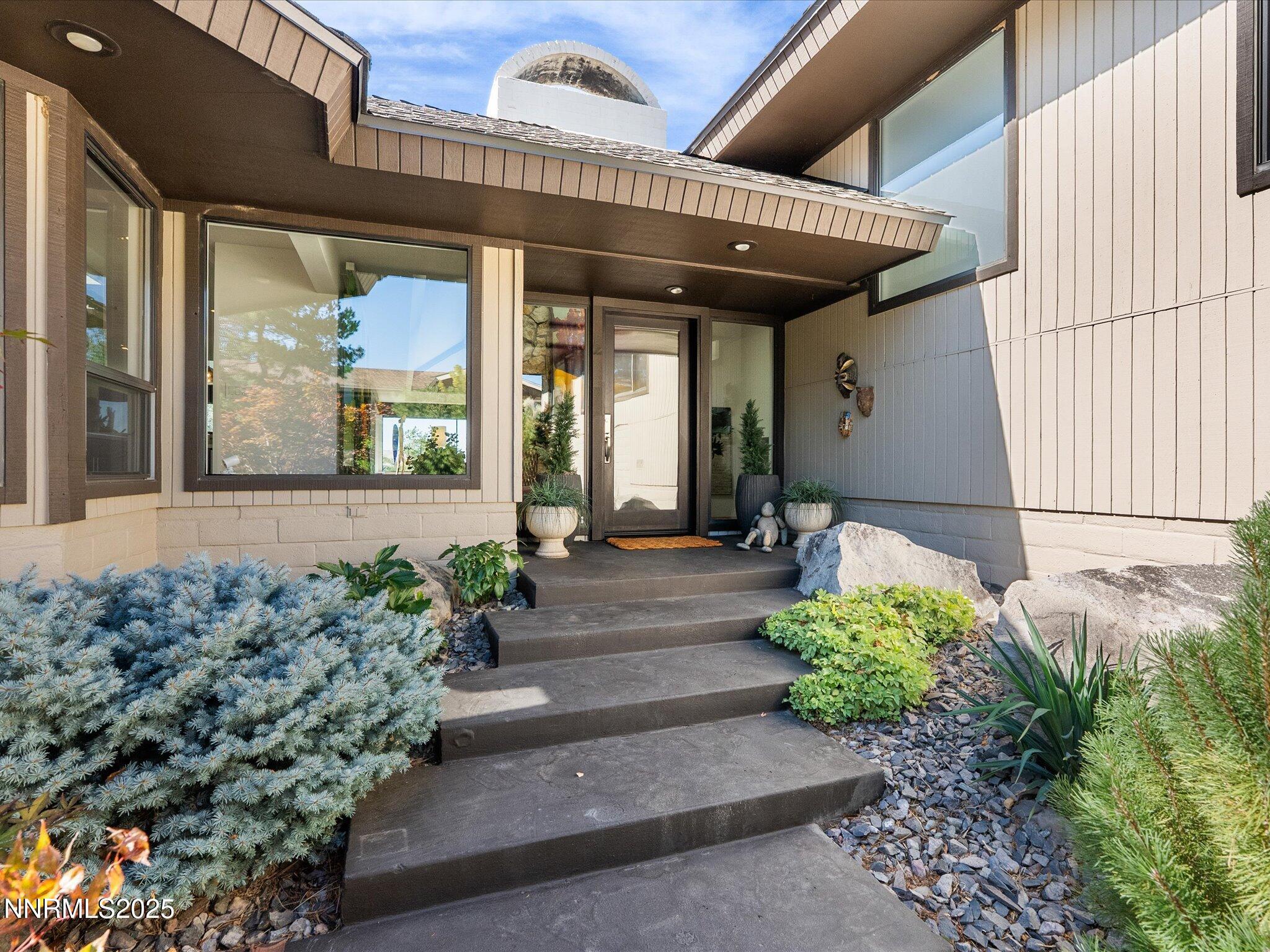 Image 4: 02-2520 Spinnaker Dr-108