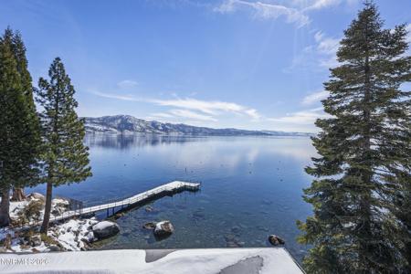 475 Lakeshore Boulevard
