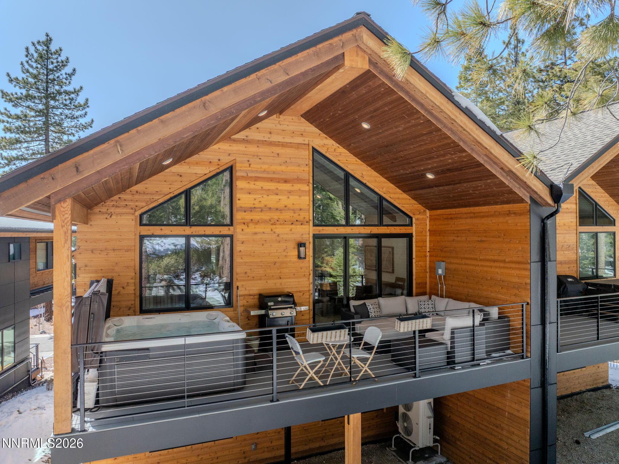 Image 2: 11-web-or-mls-171 Sierra Colina Drone-11