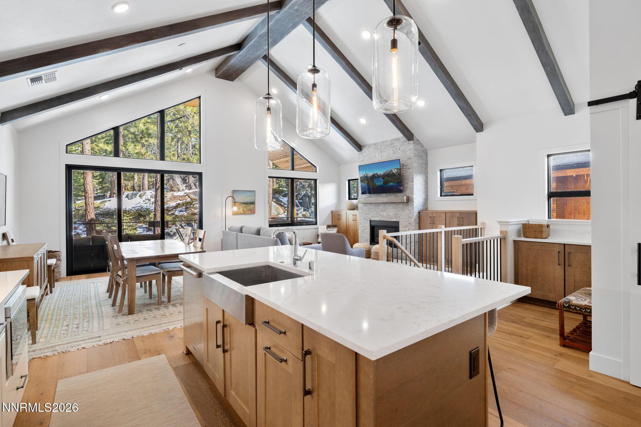 Image 3: 28-web-or-mls-171 Sierra Colina-18