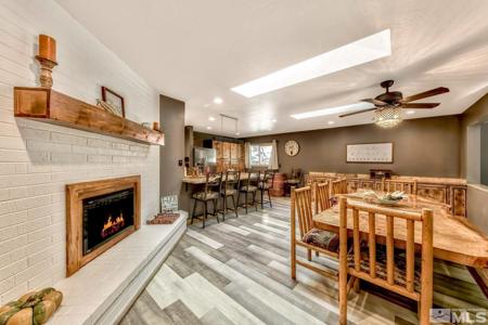 256 N Benjamin