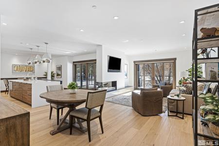 9 Beach Club Dr