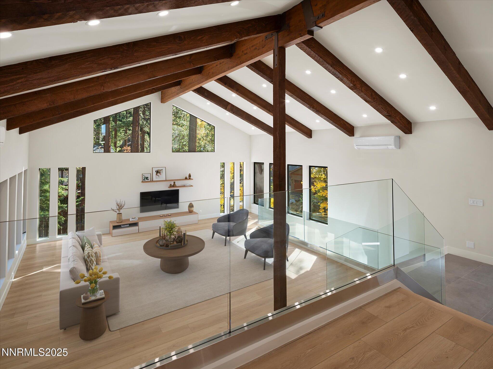 Image 4: 20-Secondary Living Room Sitting area An