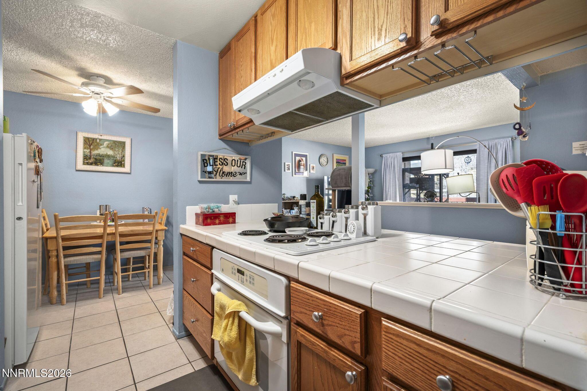 Image 2: 3-web-or-mls-_DSC1747