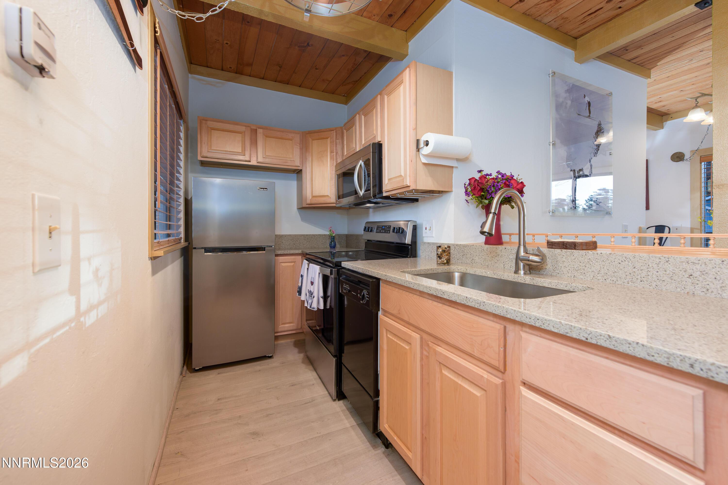 Image 3: 111 Tramway Dr, Unit 5-2