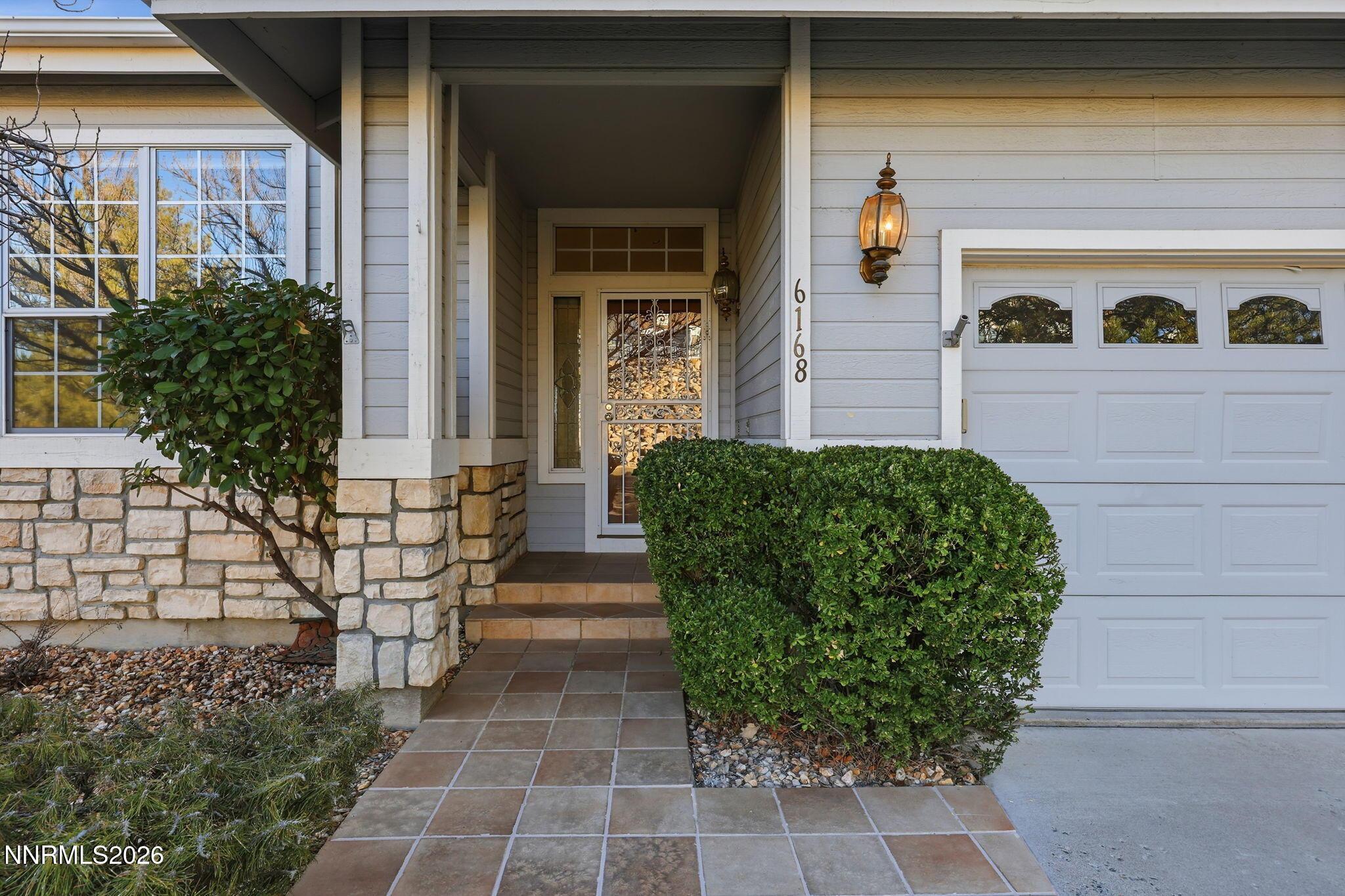 Image 3: 3-web-or-mls-0z9a0839 s h