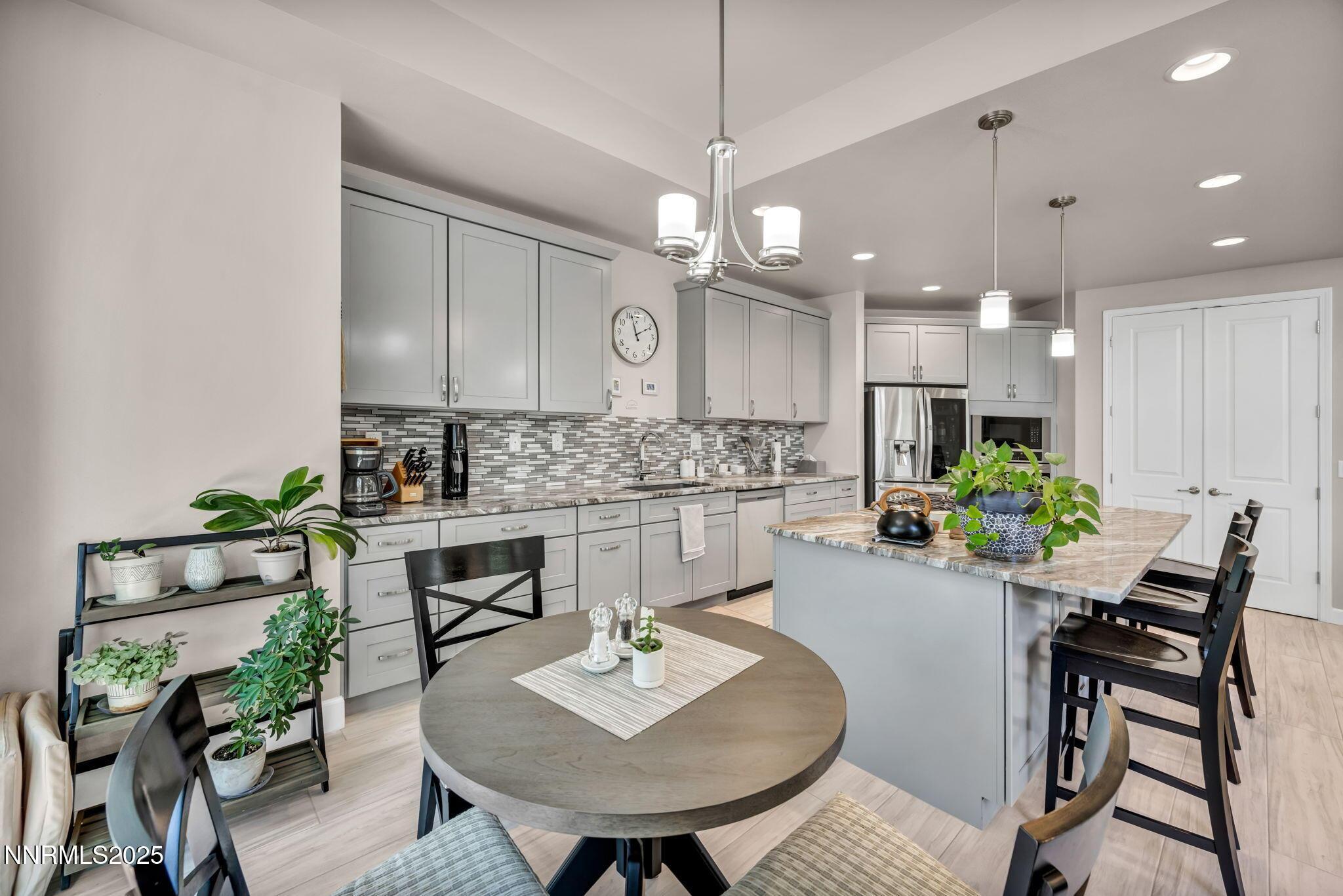 Image 4: 41-web-or-mls-6161-wycliffe-cir