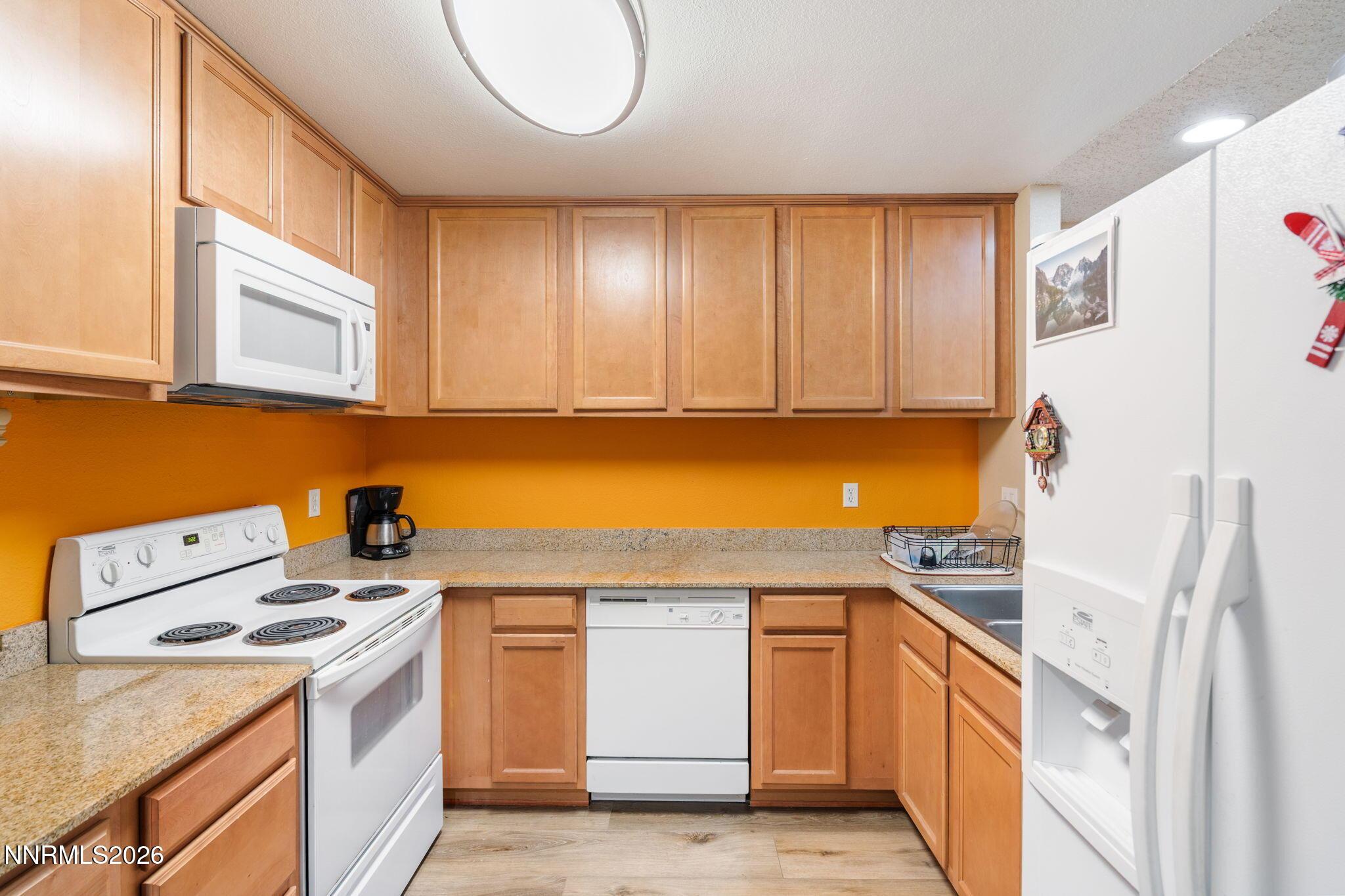 Image 4: 8-web-or-mls-DSC03497
