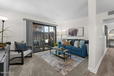 2955 Lakeside Drive